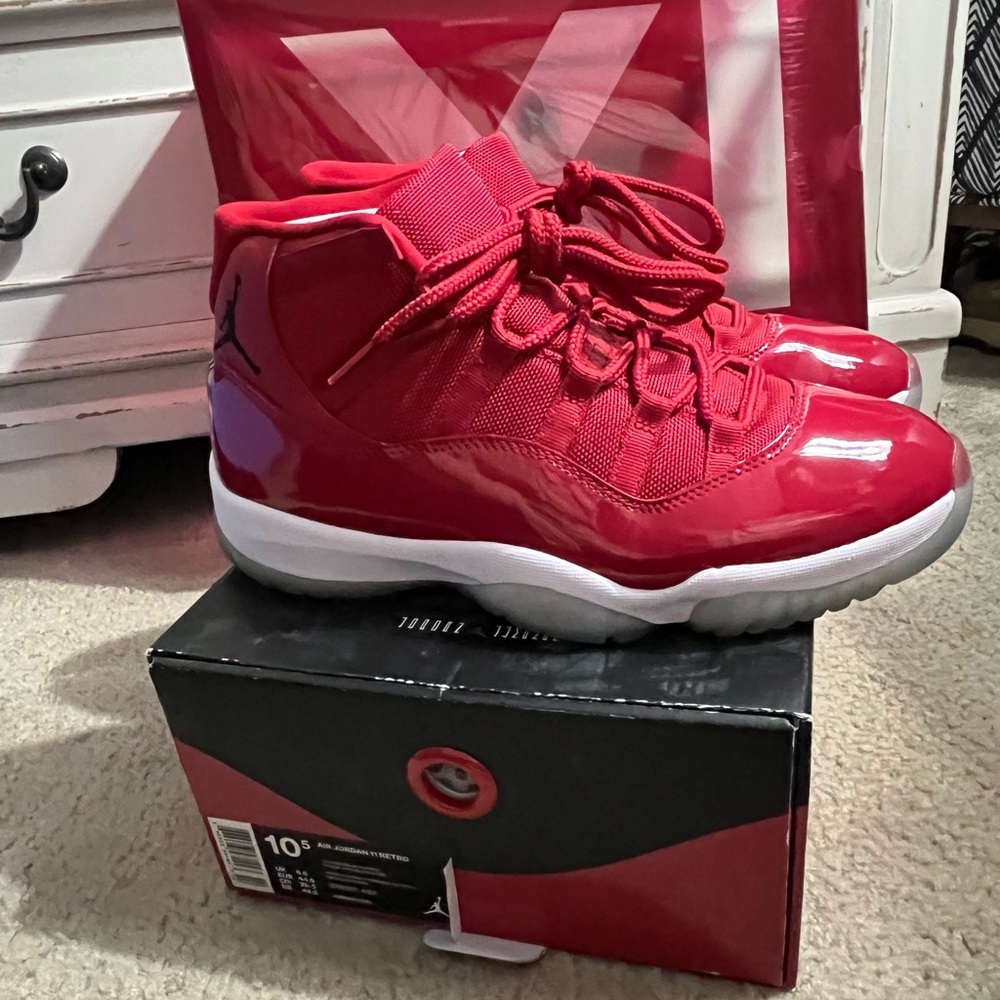 Nike Air Jordan Retro 11
